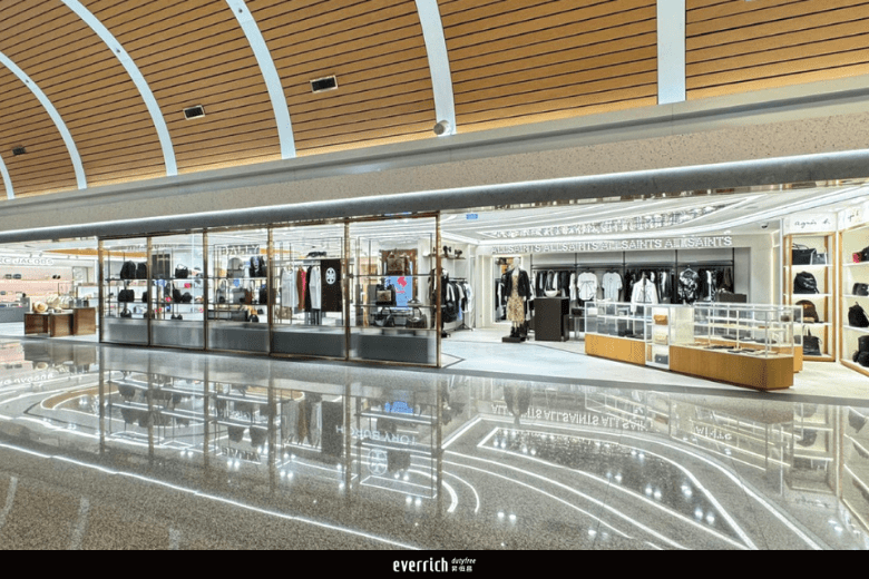 桃園機場第二航廈綜合精品概念店新開幕