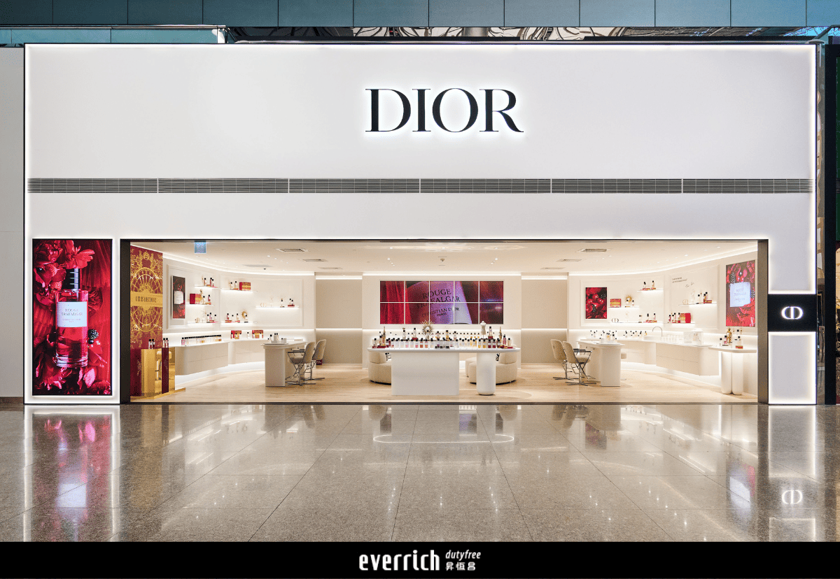 全球免稅搶先上市|DIOR香氛世家插旗桃園機場