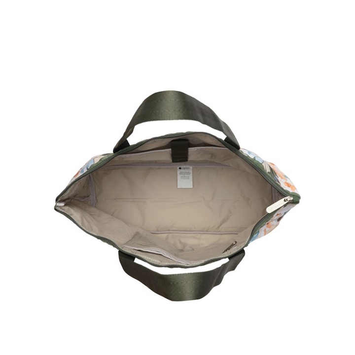 BASIC EAST WEST TOTEBASIC EAST WEST TOTE 日常托特包 - 繁花似畫