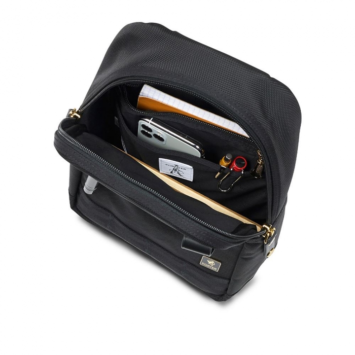 SLING BAGNEW HEAT簡約休閒單肩包