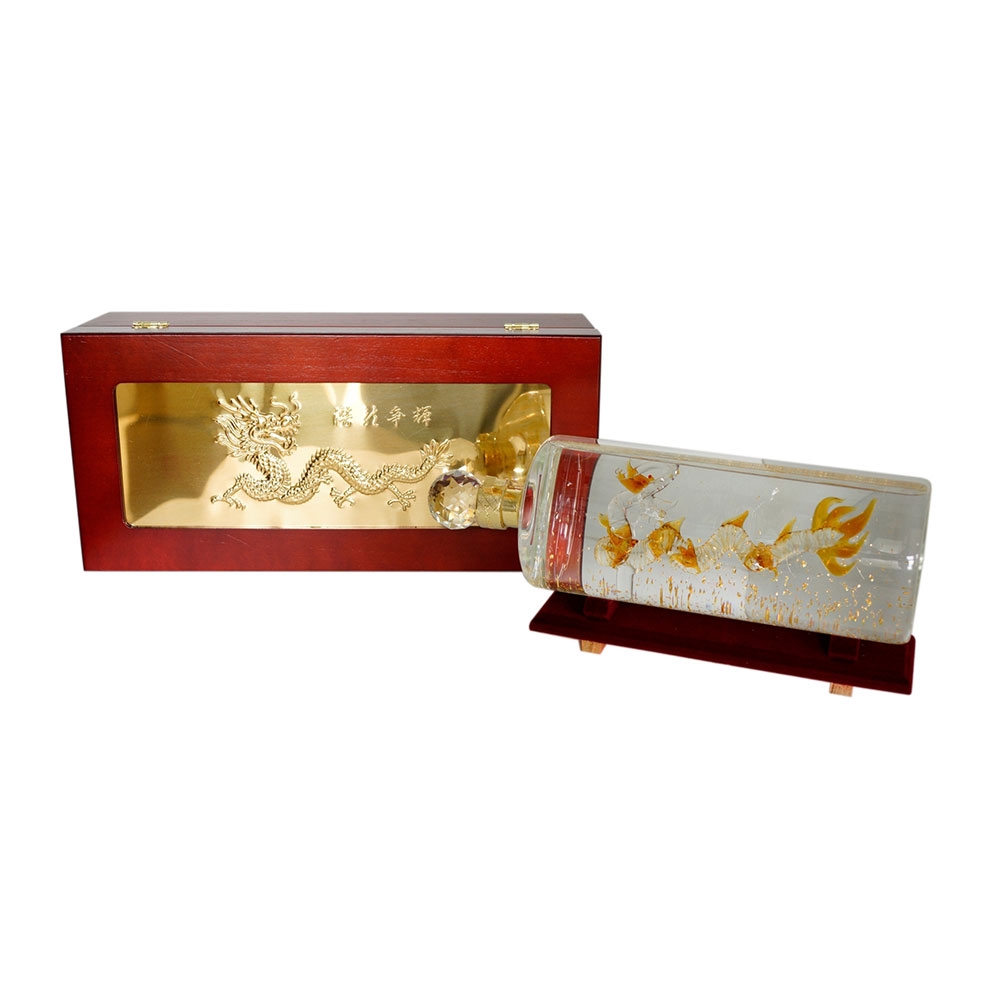 Taiwan Tobacco & Liquor  玉山黃金八年陳高潛龍爭輝