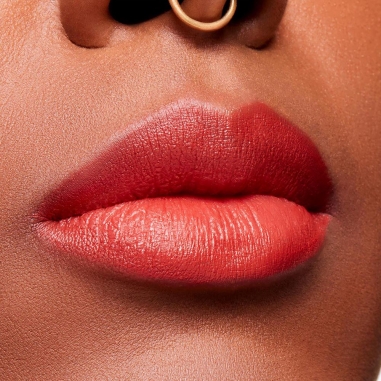 POWDER KISS VELVET BLUR SLIM STICK LIPSTICK絲柔粉霧奢緞唇膏
