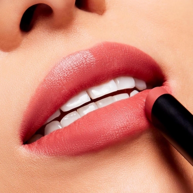 POWDER KISS VELVET BLUR SLIM STICK LIPSTICK絲柔粉霧奢緞唇膏