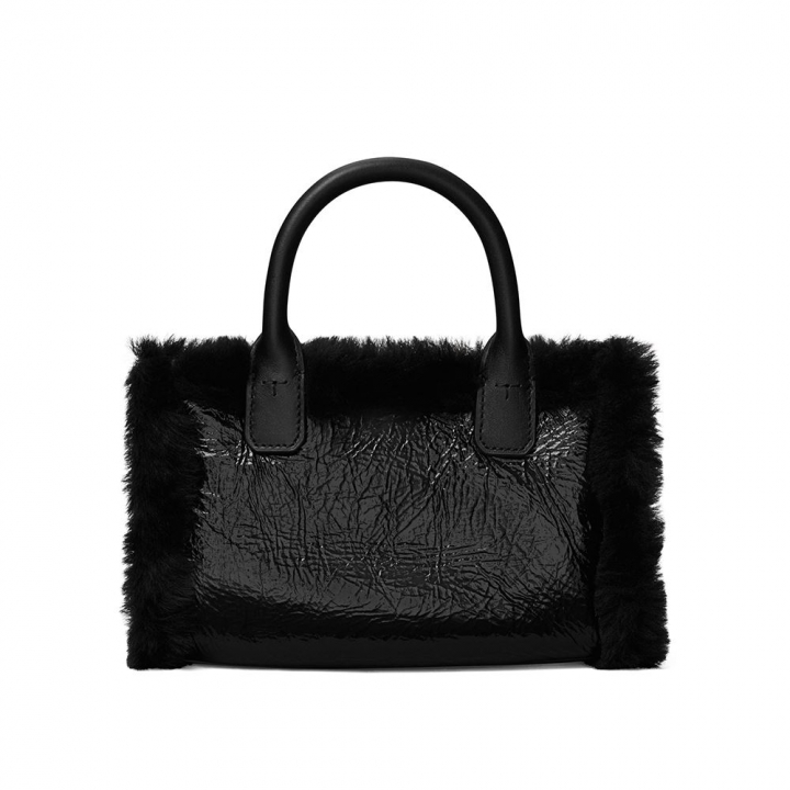 ELLA PATENT SHEARLING MINI TOTEELLA托特包