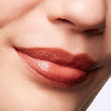 M.A.C LUSTREGLASS LIPSTICKM.A.C 超水感持色水唇膏