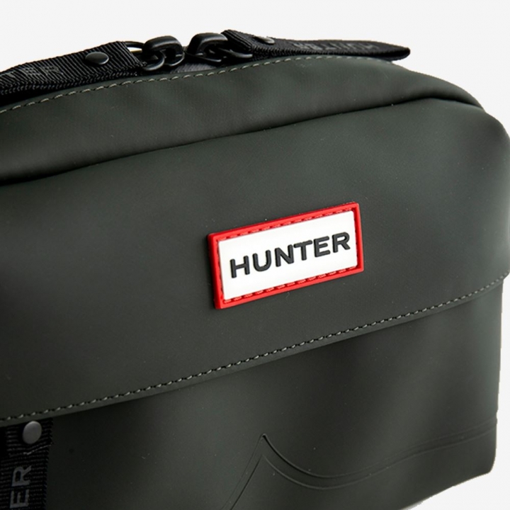 ORIGINAL RUBBERISED MINI CROSSBODY橡膠感防水迷你斜背包