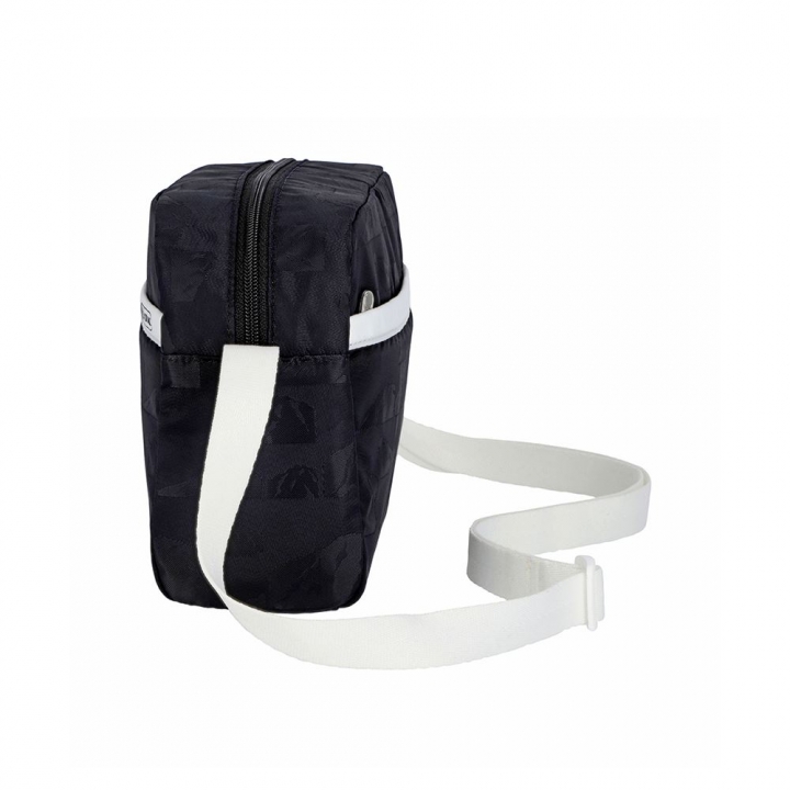 DANIELLA CROSSBODY拉鍊斜背包