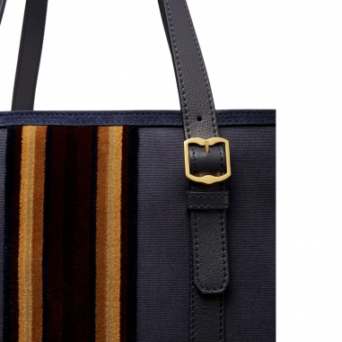 4 BUCKLES TOTEGARE托特包