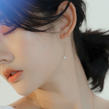 Swirl Pearl DropSWIRL |線蕨珍珠鍊單耳環