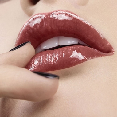 YSL ROUGE VOLUPTE Candy情挑誘吻晶亮蜜唇膏