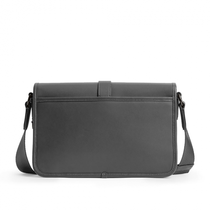LEAGUE MSNGR SIG CNVS CHARCOAL ONELEAGUE MESSENGER BAG斜背包