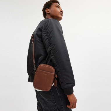 HITCH CSB NGL REDWOOD. ONEHITCH CROSSBODY斜背包