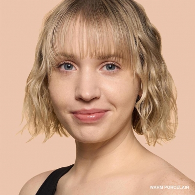 WEIGHTLESS SKIN FOUNDATION SPF 15霧光持久粉底液 SPF 15 PA++