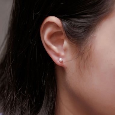Classic Pearl EarringClassic經典珍珠耳環(單支)