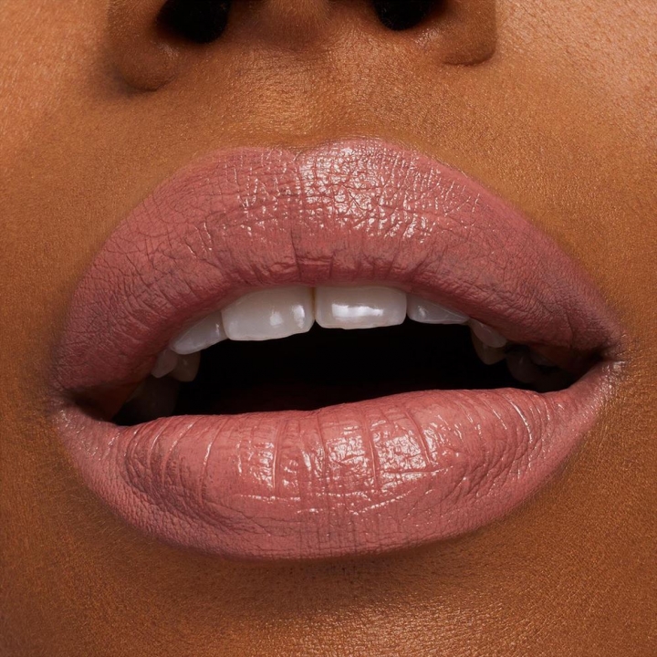 MAC Macximal Sleek Satin Lipstick CENTRE OF ATTENTION 3.5gMACXIMAL極自我緞光唇膏