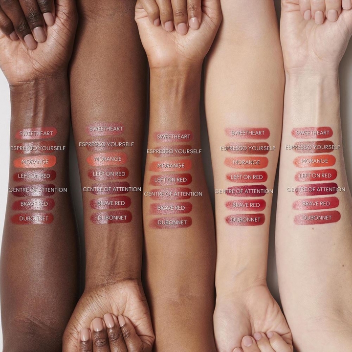 MAC Macximal Sleek Satin Lipstick CENTRE OF ATTENTION 3.5gMACXIMAL極自我緞光唇膏
