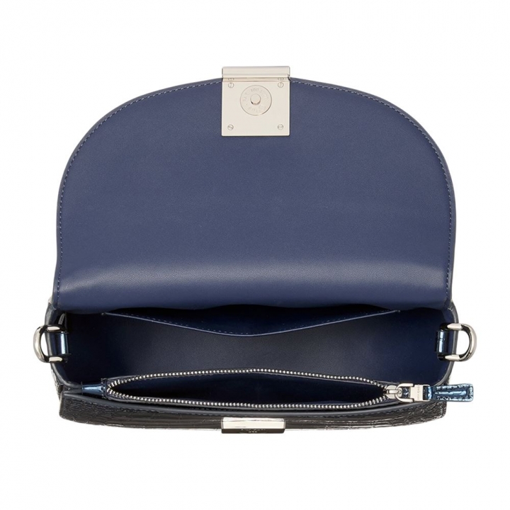 DAKOTA METALLIC CROC EMBOSSED LEATHER MEDIUM SADDLE BAGDAKOTA肩背包