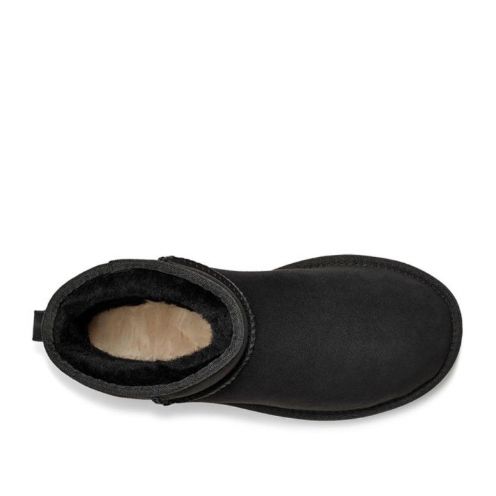 UGG|Women s Classic Mini II 防潑水輕量雪靴 黑色UGG|Women s Classic Mini II 防潑水輕量雪靴 黑色