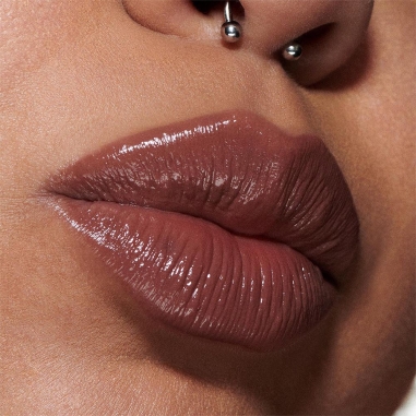M.A.C LUSTREGLASS LIPSTICKM.A.C 超水感持色水唇膏