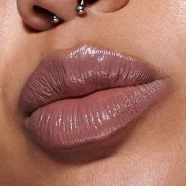 M.A.C LUSTREGLASS LIPSTICKM.A.C 超水感持色水唇膏