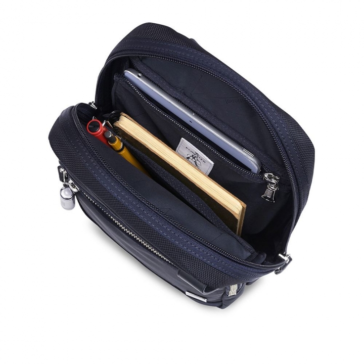 SLING BAGNEW HEAT自信簡約單肩包