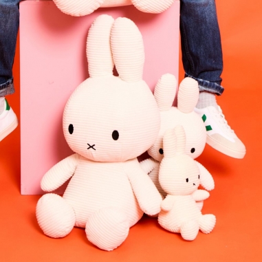 Miffy ECO Corduroy Offwhite - 33 cmBON TON TOYS|Miffy米菲兔ECO燈芯絨填充玩偶-白 33cm
