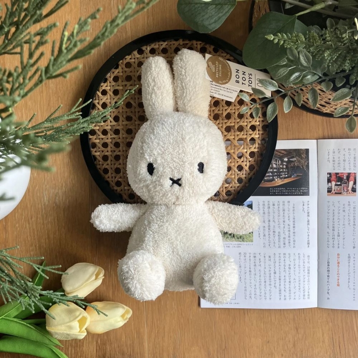 荷蘭 BON TON TOYS｜Miffy米菲兔填充玩偶-奶油 50cm荷蘭 BON TON TOYS｜Miffy米菲兔填充玩偶-奶油 50cm