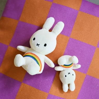 Miffy Rainbow Keychain Offwhite - 10 cmBON TON TOYS|Miffy米菲兔彩虹鑰匙圈-象牙白 10cm
