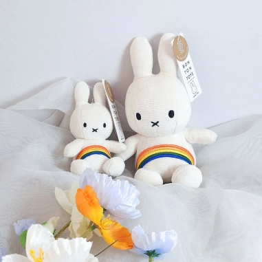 Miffy Rainbow Keychain Offwhite - 10 cmBON TON TOYS|Miffy米菲兔彩虹鑰匙圈-象牙白 10cm