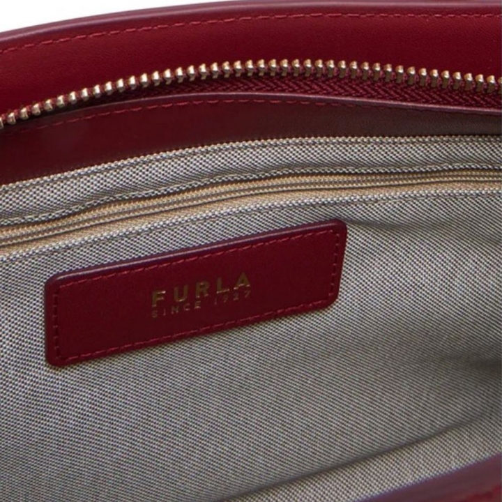 FURLA GOCCIA M DOMEFURLA GOCCIA 中型半圓包