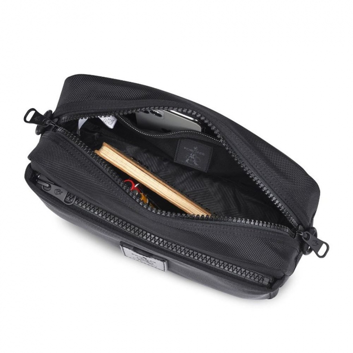 SHOULDER BAG斜背包