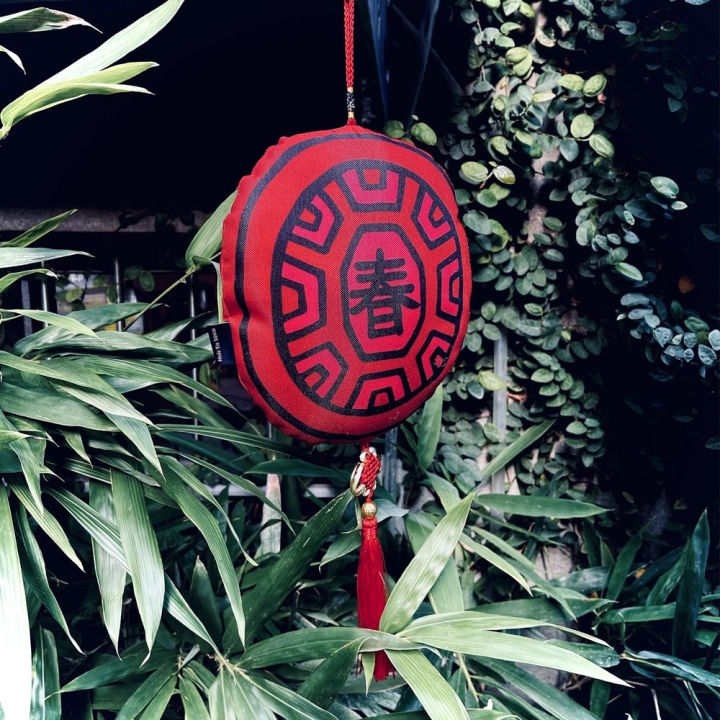 茚 YIN TAIWAN|(春)紅龜粿造型春聯吊飾