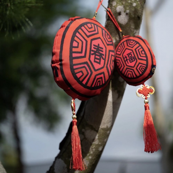 茚 YIN TAIWAN|(春)紅龜粿造型春聯吊飾