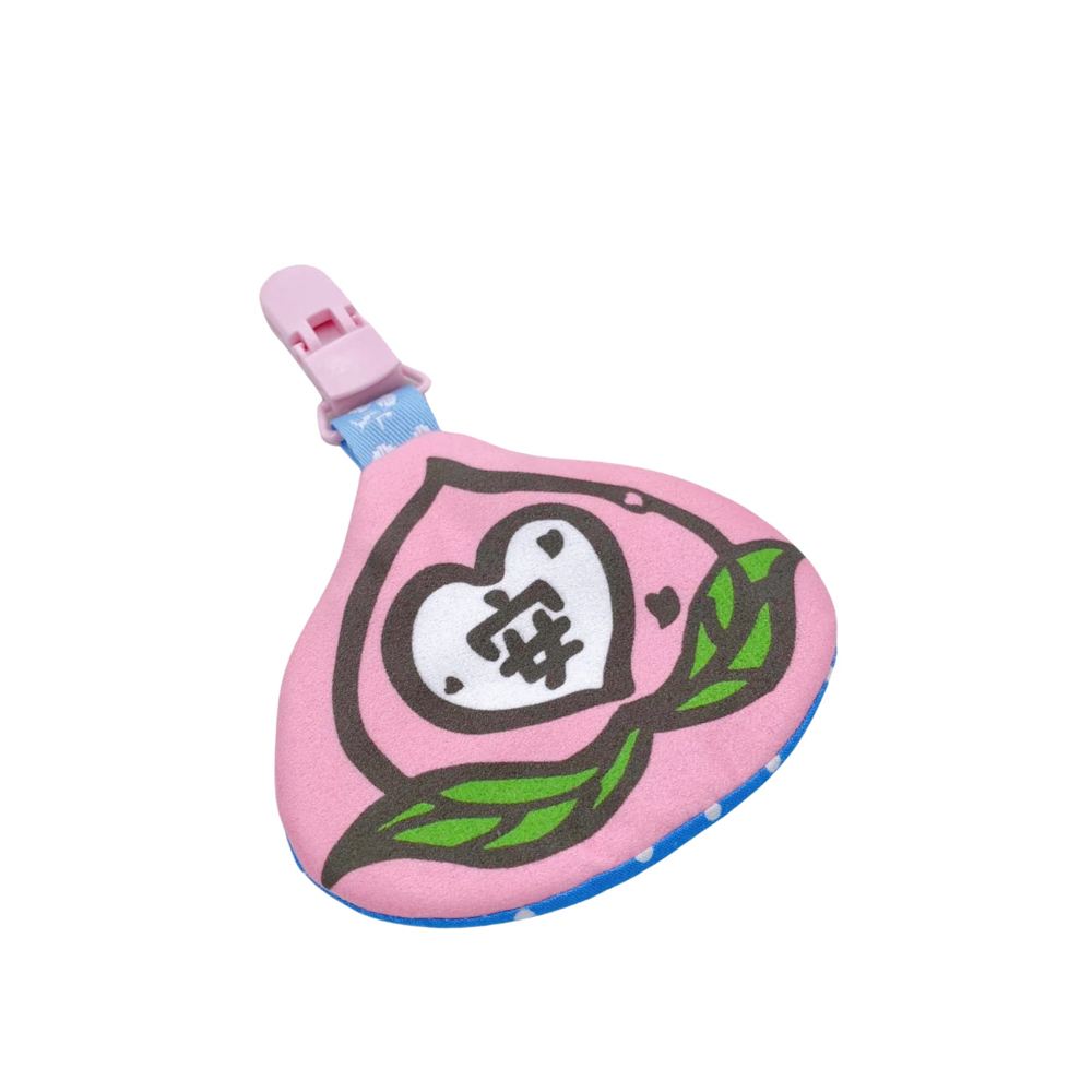 YIN TAIWAN 茚 YIN TAIWAN｜（安）紅桃粿造型夾式平安符袋（可放AirTag）