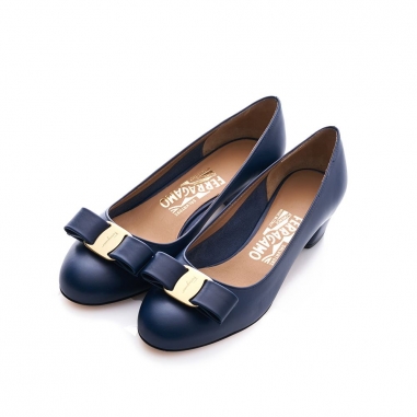 Salvatore Ferragamo費拉格慕 SFA VARA 低跟跟鞋