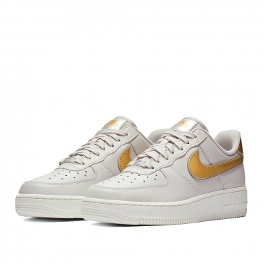 NIKE耐吉 AIR FORCE 1休閒鞋