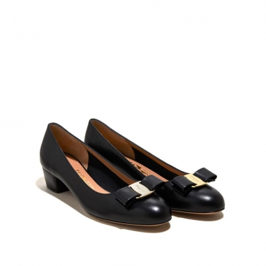 Salvatore Ferragamo費拉格慕 VARA 1低跟鞋