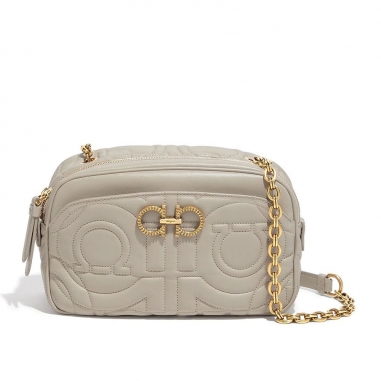 Salvatore Ferragamo費拉格慕 GANCINO QUILTING相機包