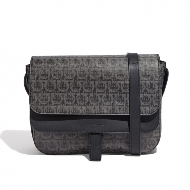 Salvatore Ferragamo費拉格慕 TRAVEL郵差包