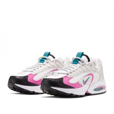 NIKE耐吉 AIR MAX TRIAX休閒鞋
